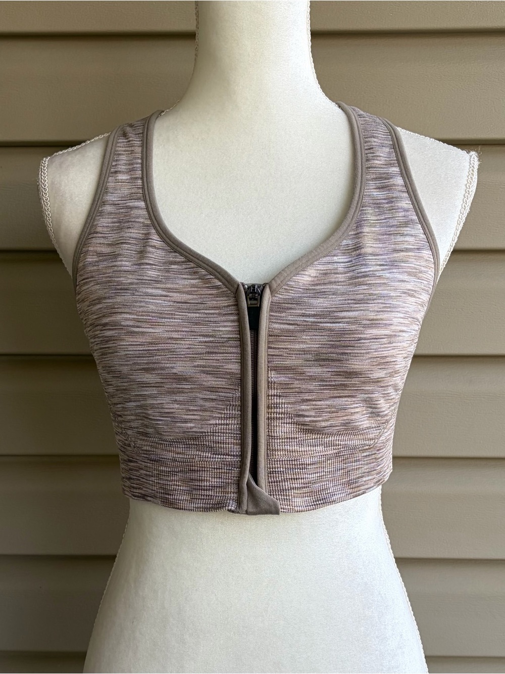 •AVIA• Front Zip Racerback Activewear Sports Bra – Size XXL